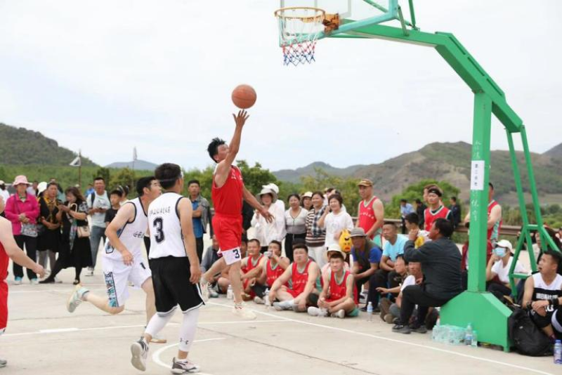 'VBA' Game Kicks off in Horqin Right Wing Front Banner, Inner Mongolia_fororder_图片1